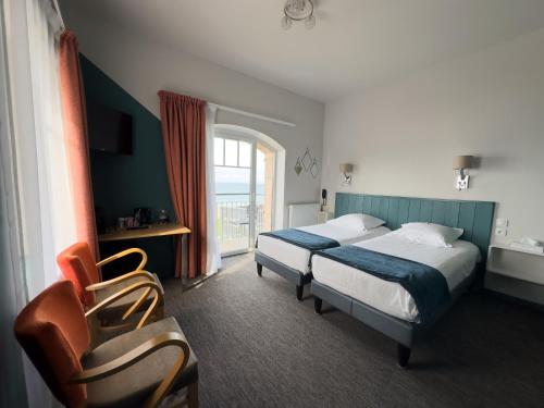 Logis Hôtel Ker Morにあるベッド