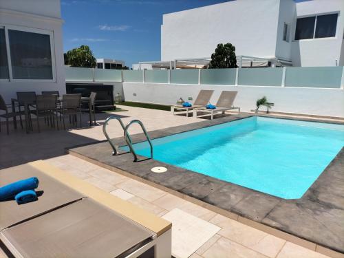 LUXURY RUBICON Jacuzzi y Piscina