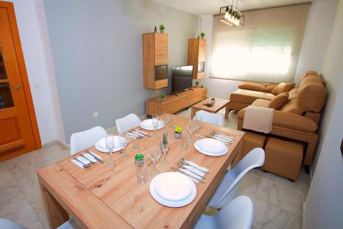 Ave Huelin 3Rooms - Alojamiento con Parking y A/C