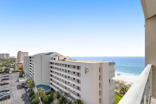 Γενική θέα στη θάλασσα ή θέα στη θάλασσα από  αυτό το διαμέρισμα