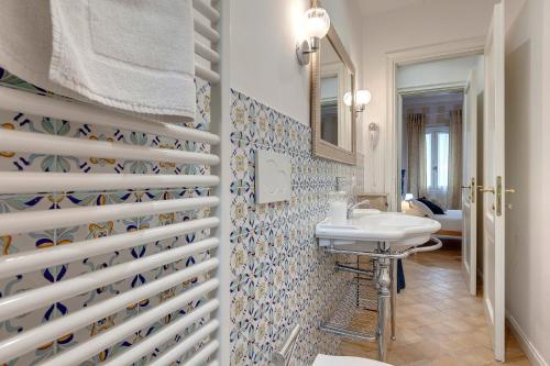 Agnolo Apartment by Mamo Florence