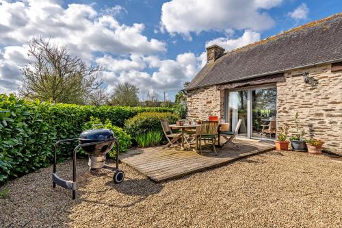 Taman di luar Gîte calme avec jardin et terrasse