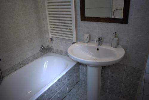 Kúpeľňa v ubytovaní Holiday Cottage