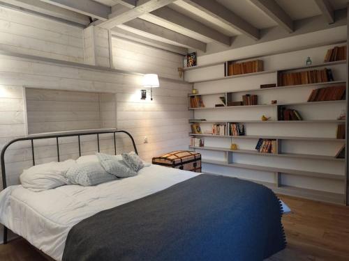 Postel nebo postele na pokoji v ubytování Superbe Villa Centre-ville Millau