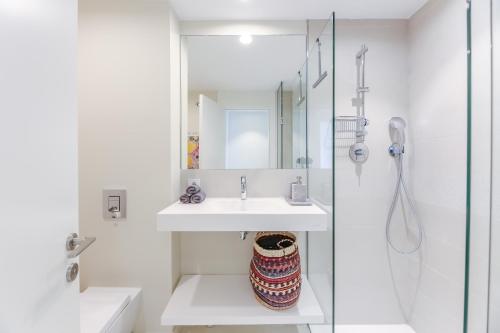 Modern apartment Pedro, Higueron reserve