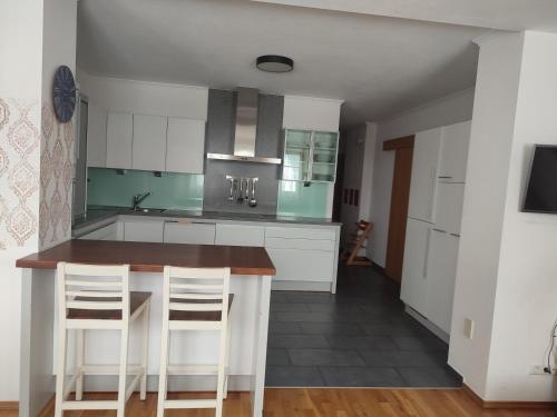 Una cocina o cocineta en Bauernhof Lienharter