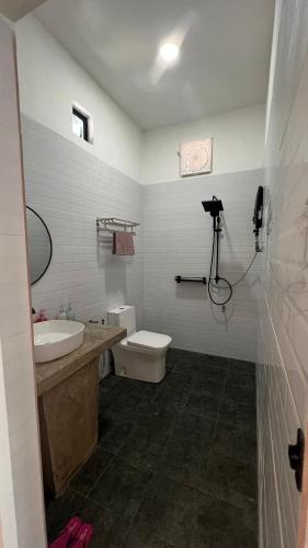 Ένα μπάνιο στο SR Tiny House