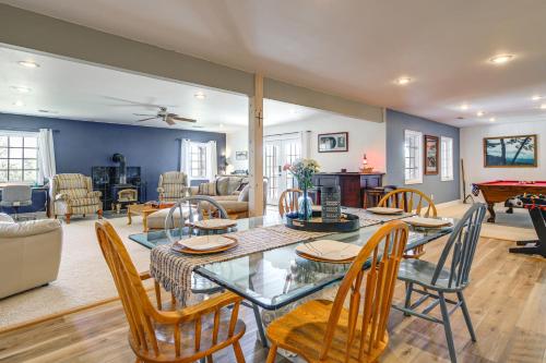 Sevierville Home w/ Mountain & Countryside Views photo 5