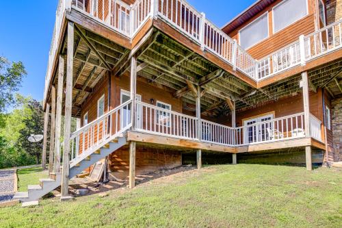 Sevierville Home w/ Mountain & Countryside Views photo 27