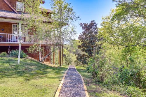 Sevierville Home w/ Mountain & Countryside Views photo 28