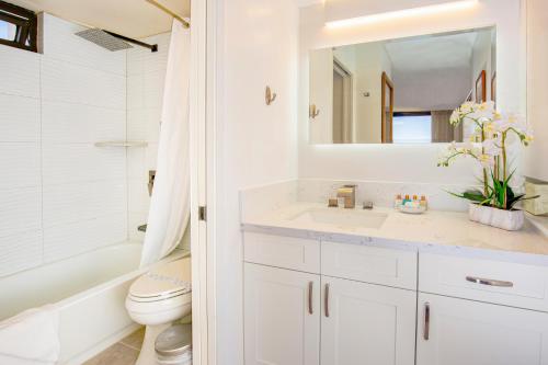 Renovated Ocean View Suite, Near Beach, Free Parking_3