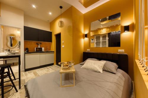 Deluxe SPA suite caramel sweetness