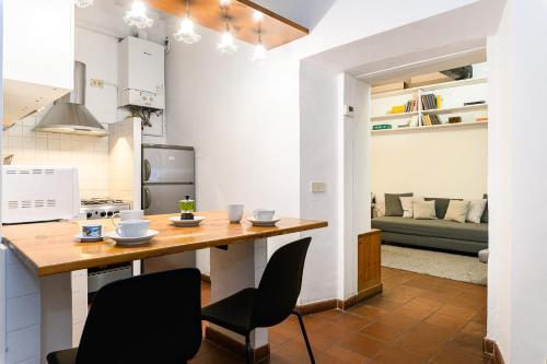 Central near Piazza Navona by NDP rent