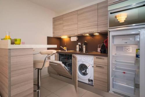 Studio NEUF - PORTES DE MONACO - Confort - Wifi - Clim photo 5