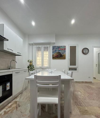 A & F Apartment