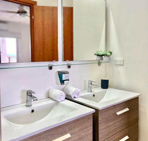 Koupelna v ubytování Habitación privada en Dixon Cove Roatan