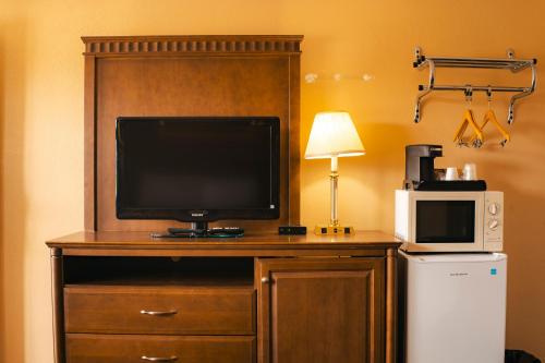 Una cocina o cocineta en Faulds Motel