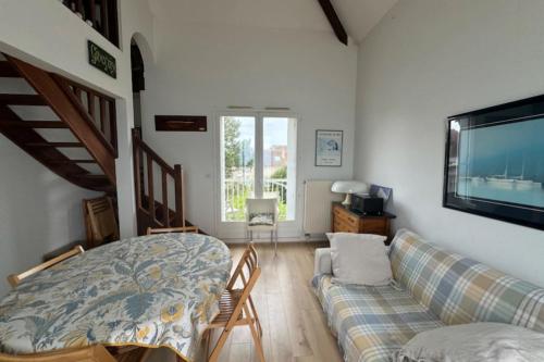 Comfortable apartment close to the sea