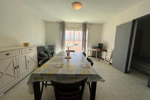 Spacious nest with sea view