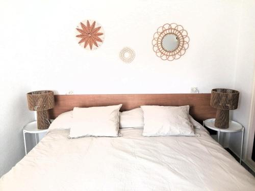 Appart 6 pers à Roses, à 80m de la plage avec terrasse, parking, WIFI et toutes commodités