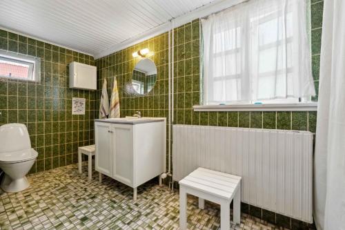 Koupelna v ubytování Lovely Holiday Rental In The Maritime Town Of Marstal