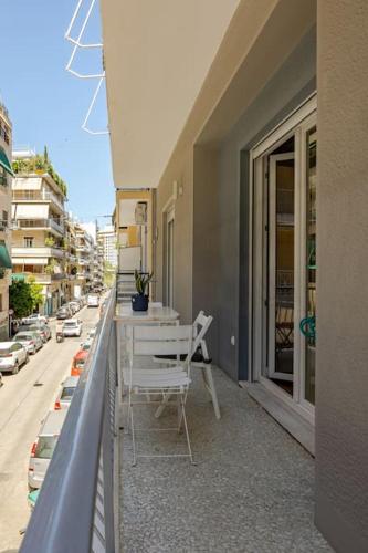 130m Luxury apartment in the heart of Athens