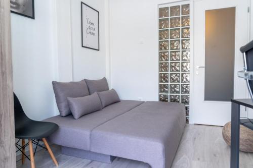Kosmos Service Apartment Near Saint Dimitrious Church