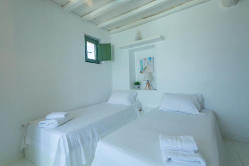 Katil atau katil-katil dalam bilik di Villa Irilia, Private Pool with Unrestricted Sea View
