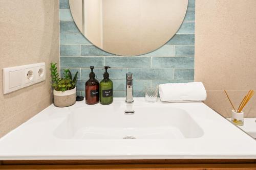 Lodging Apartments Barceloneta Beach Studio P2