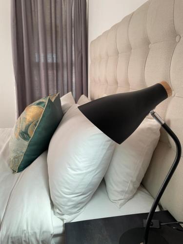Ein Bett oder Betten in einem Zimmer der Unterkunft Grey Net