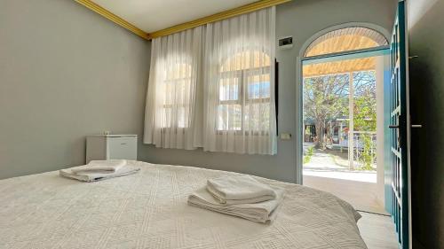 Jasmin Pansiyon Çıralı