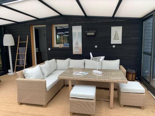 Photo de la galerie de l'établissement Villa des Virages - 5 min du circuit du Mans, à Mulsanne