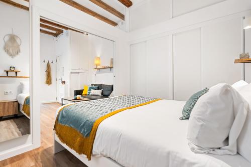 Lodging Apartments Almirall Beach 11