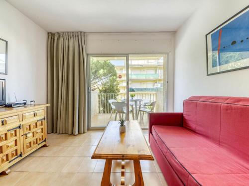 Televízia a/alebo spoločenská miestnosť v ubytovaní Apartment Mismar-7 by Interhome