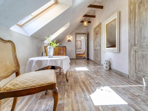 Ruang duduk di Holiday Home Moja Mała Toskania by Interhome
