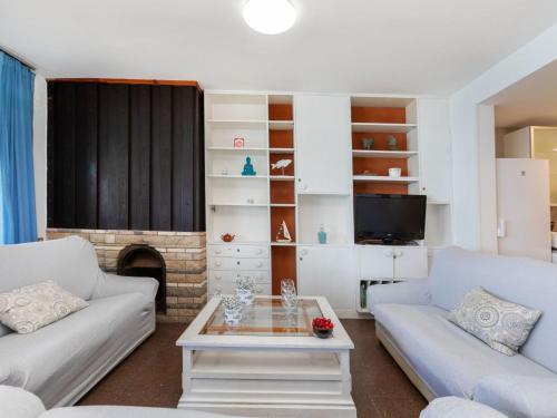 Apartment Acantilados-1 by Interhome