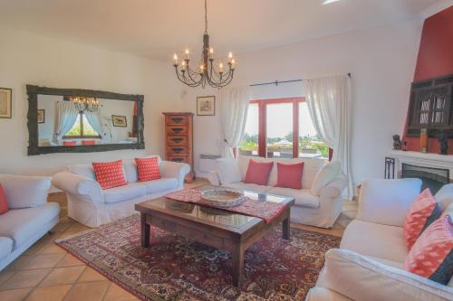 Casa Montaza 4 Bedroom Villa with private pool in Lagos