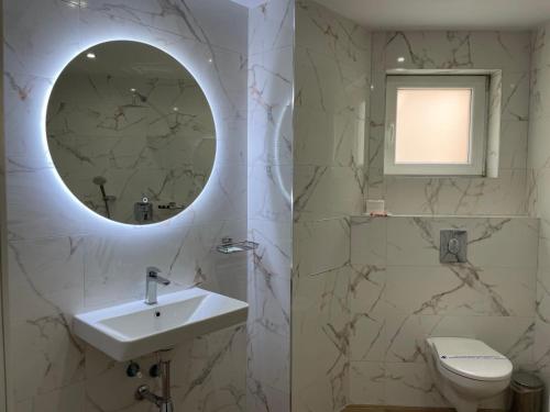 Koupelna v ubytování Hotel Rotasar