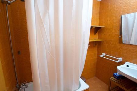 A bathroom at Casa 4 vents