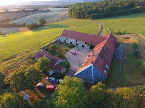 Afbeelding uit fotogalerij van Maison Chaleureuse - Ferme des Thillots in Beurizot