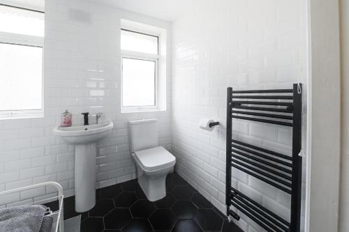 Poppy's Place - Manningham Road photo 18