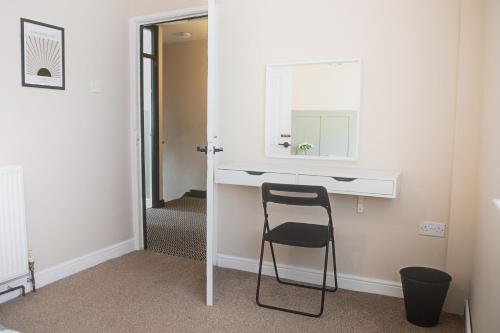 Poppy's Place - Manningham Road photo 22