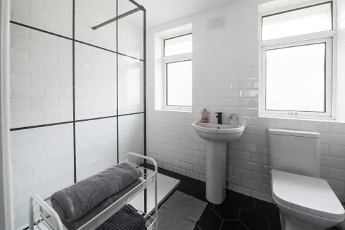 Poppy's Place - Manningham Road photo 28
