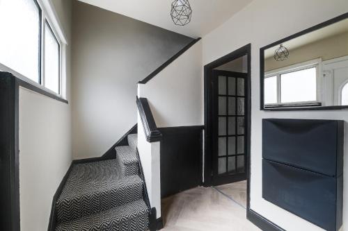 Poppy's Place - Manningham Road photo 12