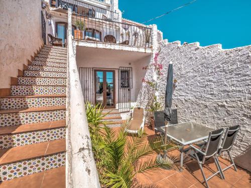 Townhouse in Capistrano village with 2 pool areas