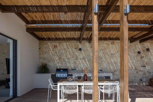 Villa Aglaea - Pool & Seaview - Holiways Collection