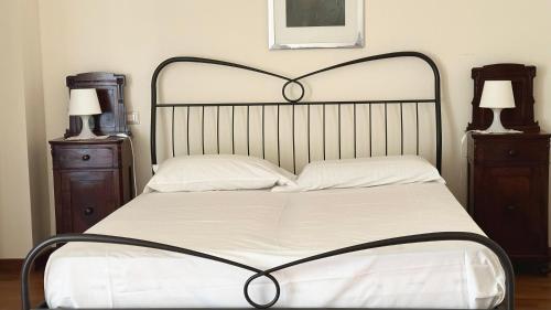 Postel nebo postele na pokoji v ubytování S287 - Sirolo, villetta con giardino vicino al centro