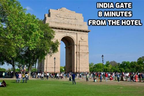 an india gate minutes from the hotel at Hotel Le Grand - Walk-in from RK Ashram Metro Station in New Delhi
