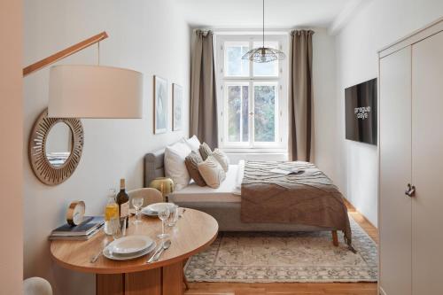 Prague Days - Studio with Outdoor Seating close to Vyšehrad