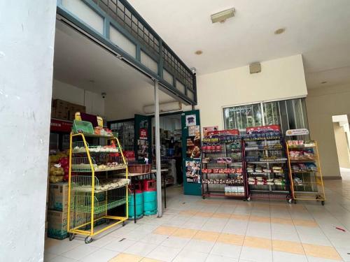 Gallery image of Cozy 4BR 7Pax MMU Cyberjaya University Tamarind Square in Cyberjaya